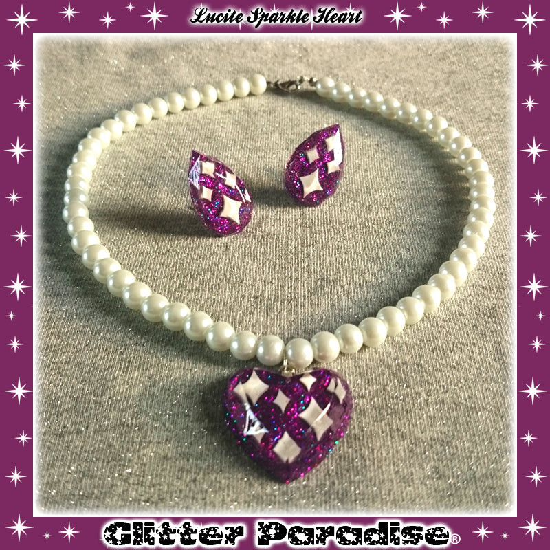 Collier : Lucite Sparkle Heart & Pearls